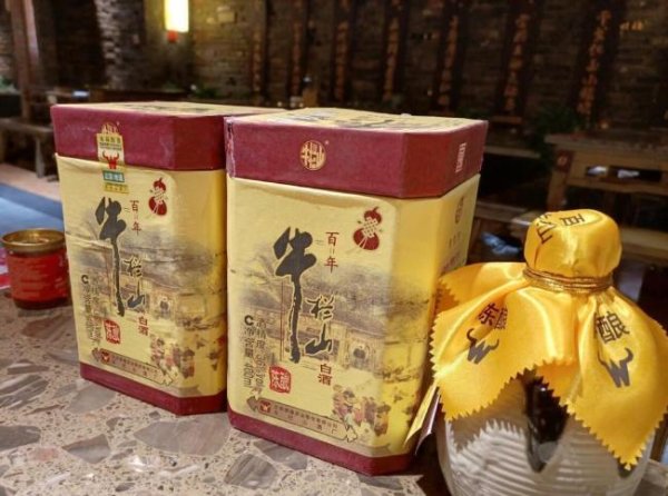 可盈配资 “光瓶酒大王”牛栏山遭冷遇？